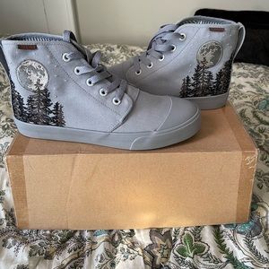 BANGS Carolina Tree high tops